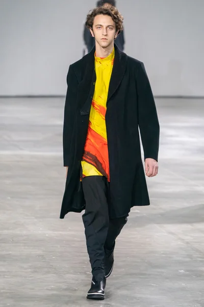 Look 26